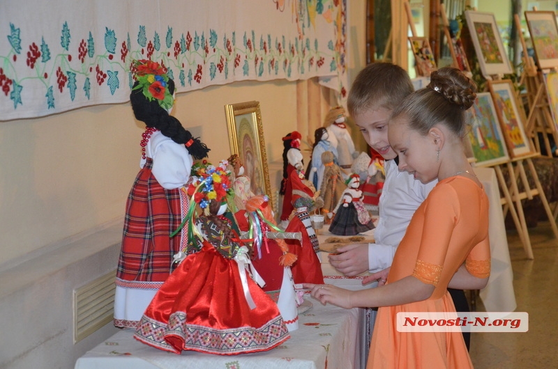 В Николаеве стартовали праздничные мероприятия к Международному дню волонтеров и ко Дню ВСУ