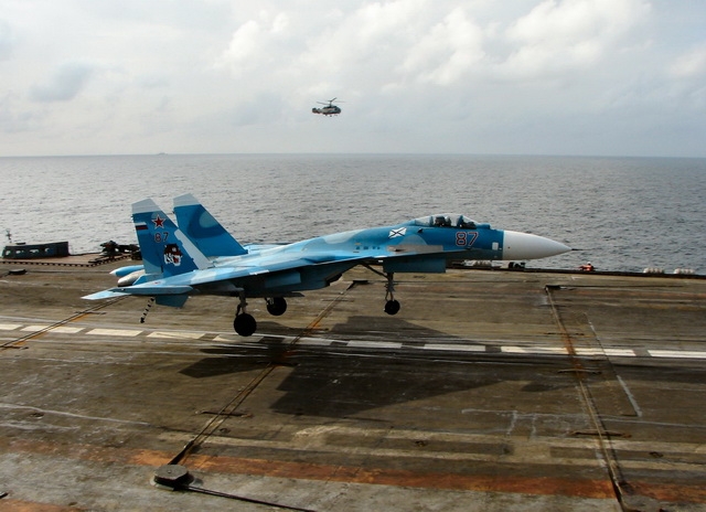 СМИ сообщили о потере второго самолета с "Адмирала Кузнецова" в Средиземном море