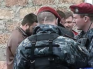Бойцов киевского «Беркута», шантажировавших николаевца, с позором уволили из органов