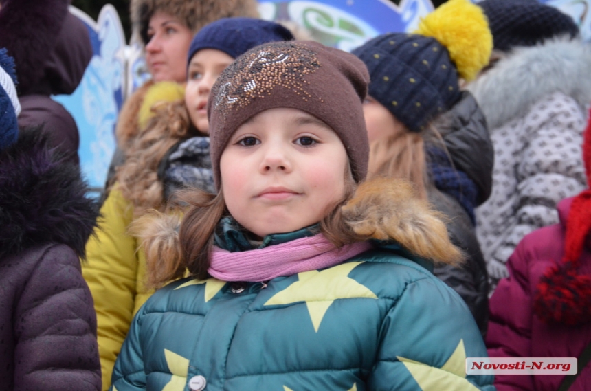 Как николаевцы зажигали главную городскую елочку. ФОТОРЕПОРТАЖ 