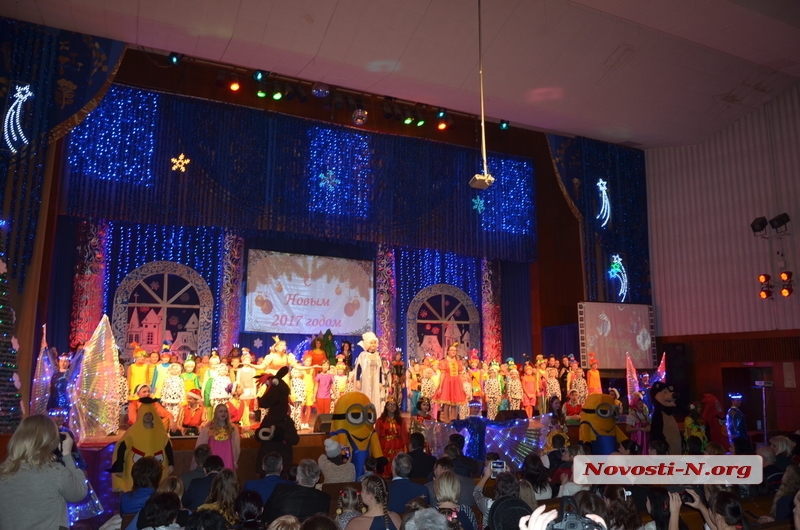 Благотворительный вечер  в День Святого Николая: дети показали гостям «сказочный спектакль» 