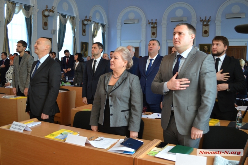 Как в Николаеве проходила 13-ая сессия городского совета: ФОТОРЕПОРТАЖ 