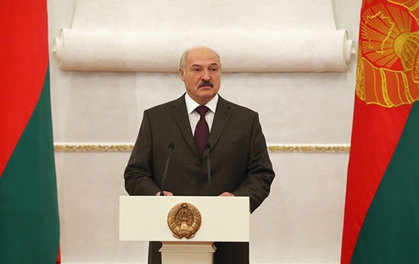 Лукашенко: Братская Украина воюет за независимость