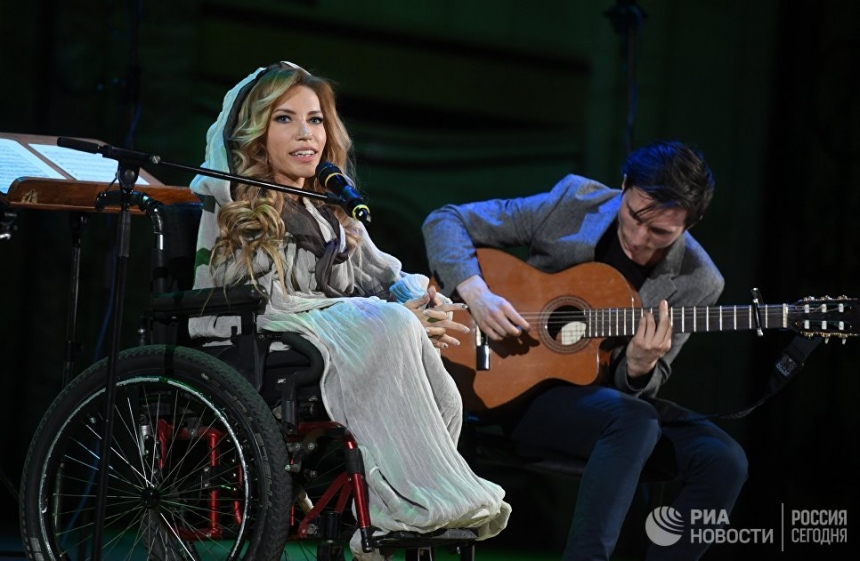 Самойлова вместо Евровидения спела в оккупированном Крыму