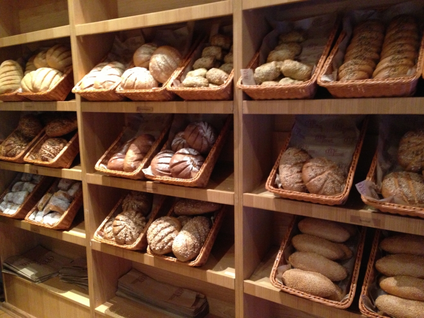 В Украине массово закрываются пекарни из-за подпольного рынка хлеба