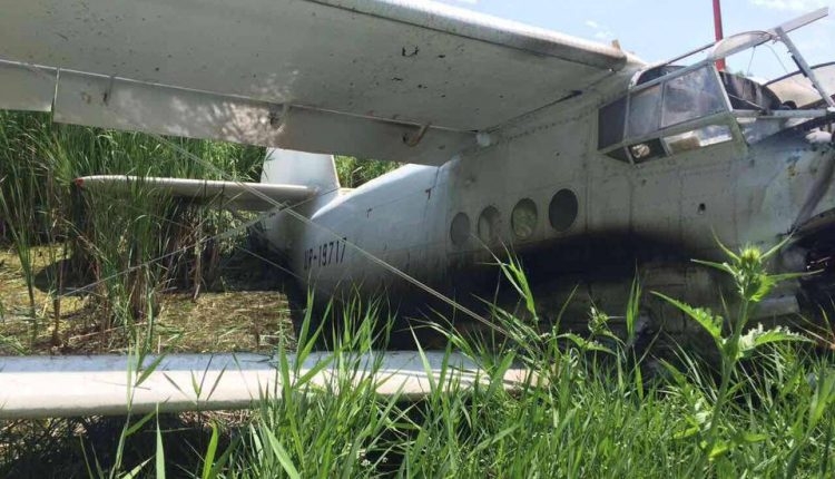 Отказ двигателя: в Одесской области аварийно сел самолет