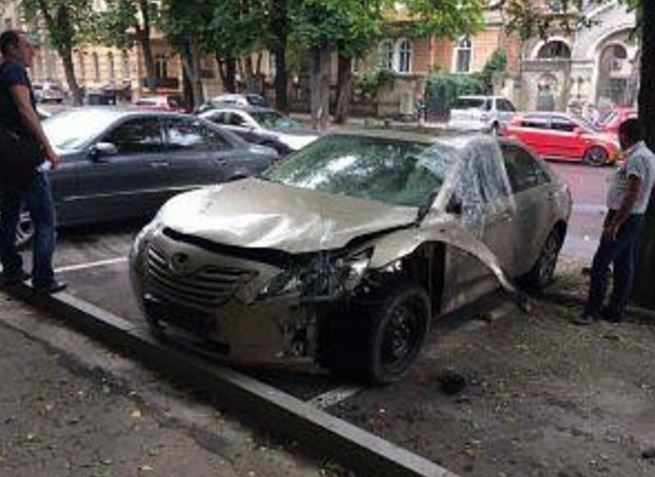 В центре Одессы взорвали иномарку бывшего депутата