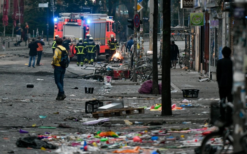 Беспорядки в Гамбурге: 213 полицейских ранены. ВИДЕО