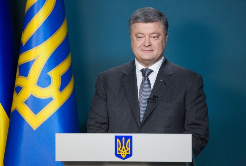 Россия должна продемонстрировать добрую волю к мирному урегулированию конфликта на Донбассе, - Порошенко