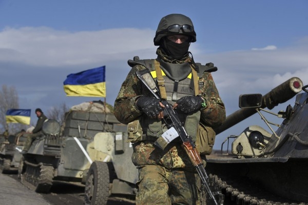 Треть жителей востока винят РФ в конфликте на Донбассе