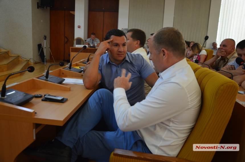 «Уволить и отправить домой замов губернатора!»: как проходила сессия Николаевского облсовета