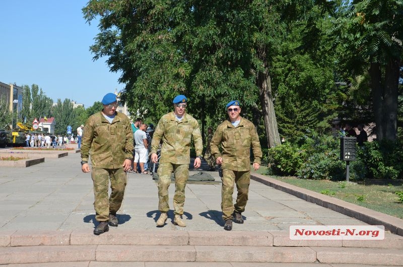 В Николаеве с размахом отмечают День ВДВ