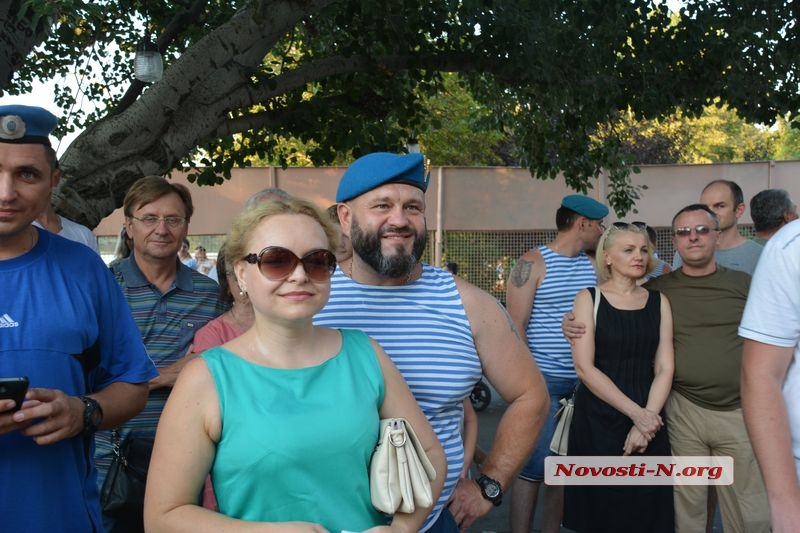 Празднование Дня ВДВ в Николаеве продолжается на площадке «Нижнего БАМа»