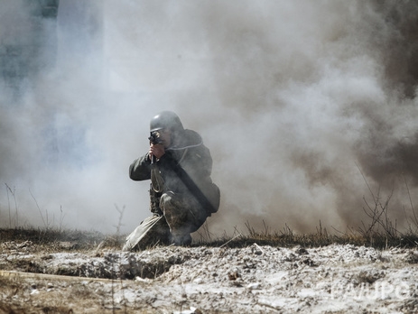 Сутки в зоне АТО: 30 обстрелов, один украинский боец получил ранения
