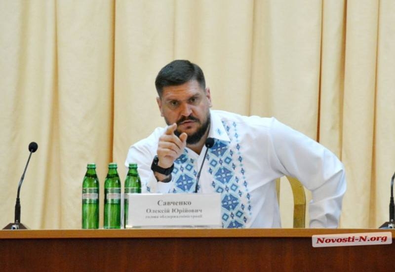 Губернатор Савченко провел встречу с фракциями горсовета и предложил самораспуститься