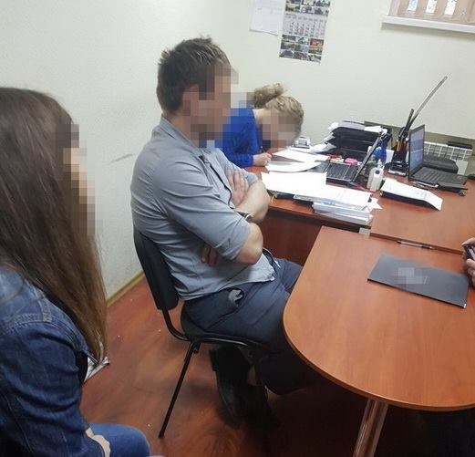 В Киеве на взятке в 20 тыс долларов задержан старший следователь налоговой инспекции