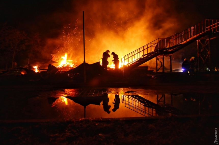 В Одессе назвали первопричину пожара в лагере "Виктория"