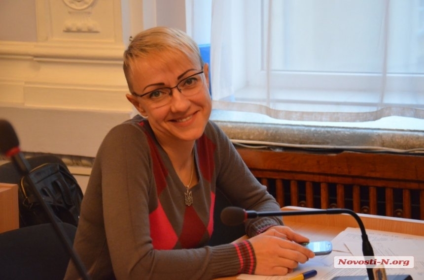Депутат призвала портить бюллетени при голосовании за отставку Сенкевича