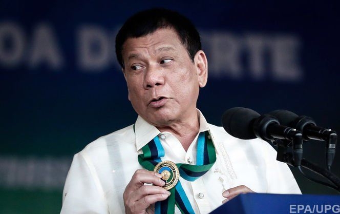 Президент Филиппин запретил полиции убивать мелких наркоторговцев