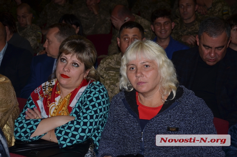 В Николаеве прошел концерт в честь Дня защитника Украины. ФОТОРЕПОРТАЖ