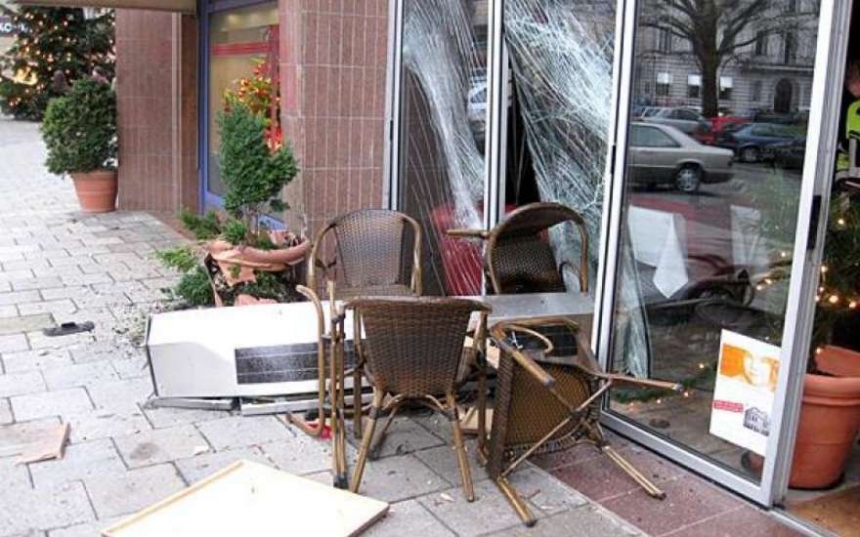 В Вознесенске владелец кафе расстрелял дебоширов, которые громили его заведение
