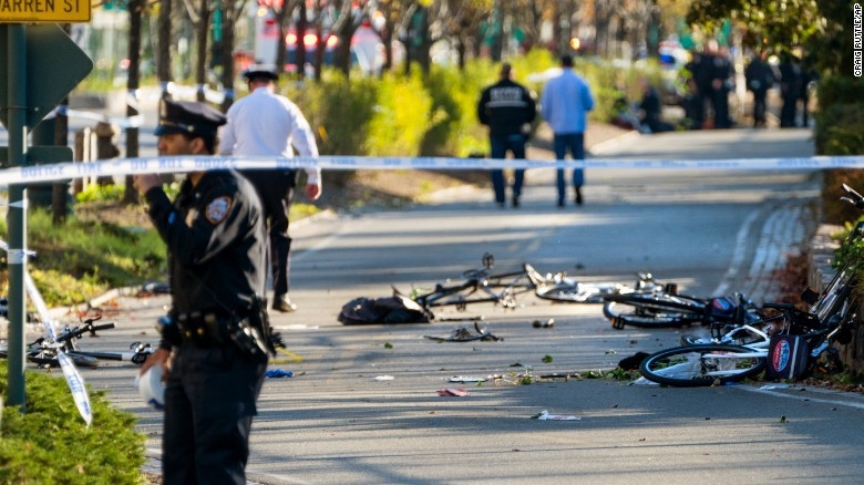 Наезд на велосипедистов в Нью-Йорке: террорист в записке признался в верности ИГИЛ