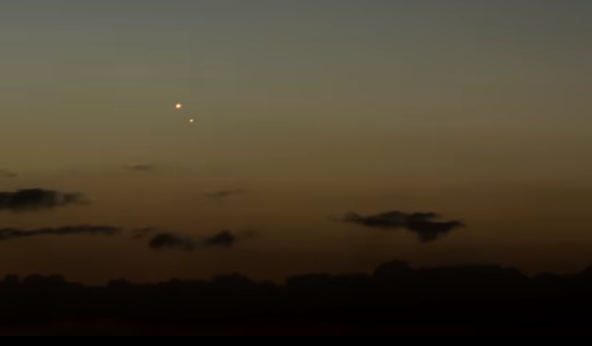 Появилось видео, как Венера и Юпитер сближались друг с другом в режиме Timelapse