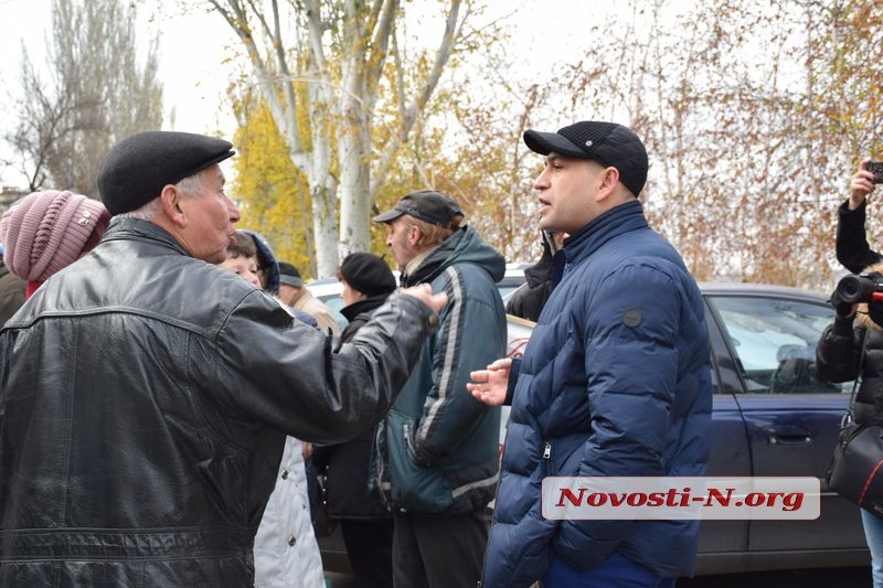 В Николаеве заводчане перекрыли международную магистраль. ФОТОРЕПОРТАЖ