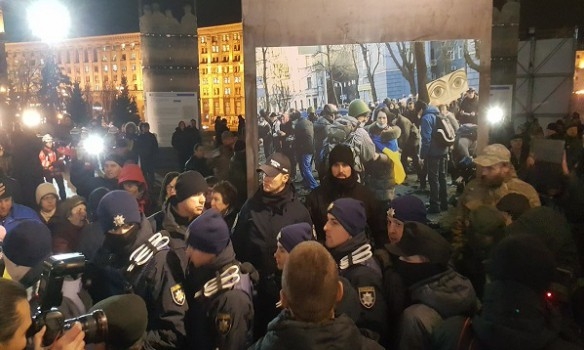 В потасовках на праздновании годовщины Майдана пострадали 2 человека