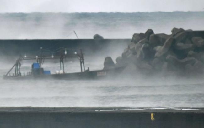 К берегам Японии прибило лодку с телами 8 человек