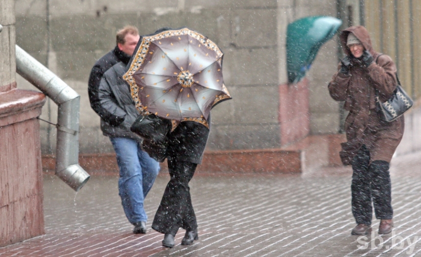 Начало зимы в Николаеве: ветер до 22 м/с и дожди