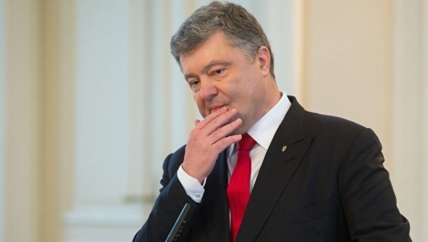 Прокуратура намерена допросить Порошенко в суде по делу о госизмене Януковича