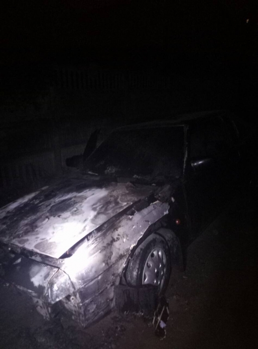 Ночью в Николаеве горел автомобиль Mazda 929