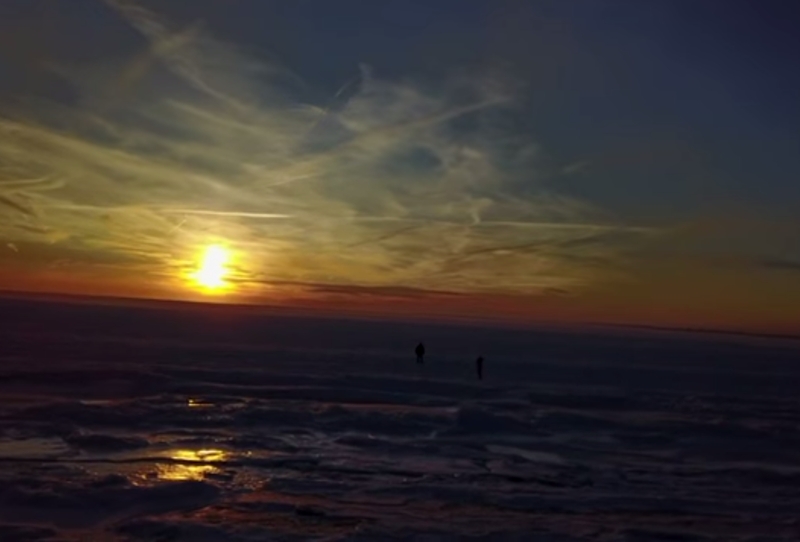 Глобальное потепление? Видео скованного морозами Атлантического океана 