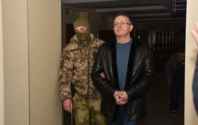 В Херсоне суд отправил в СИЗО подозреваемого в госизмене экс-"министра" Крыма