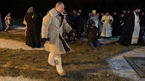 Девушка в валенках фото