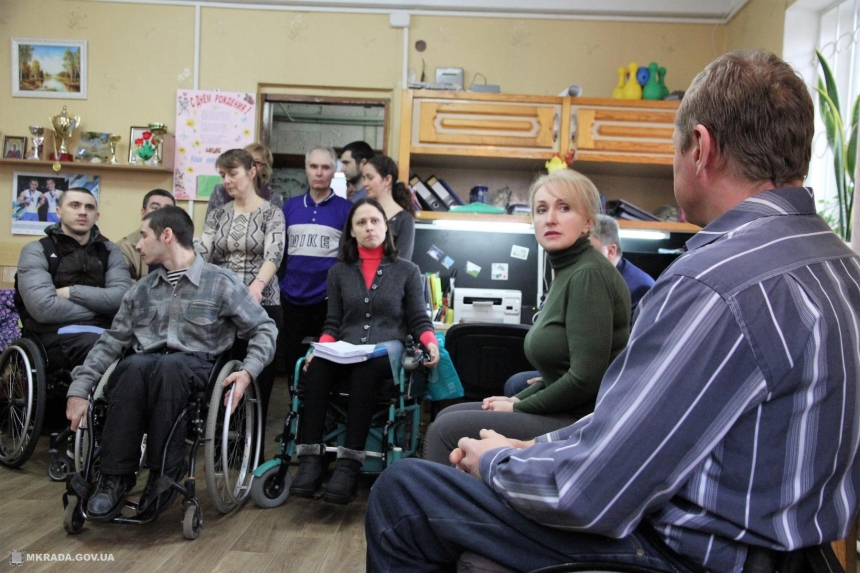 И.о мэра Казакова посетила Николаевский физкультурно-оздоровительный клуб для людей с инвалидностью "Виктория"