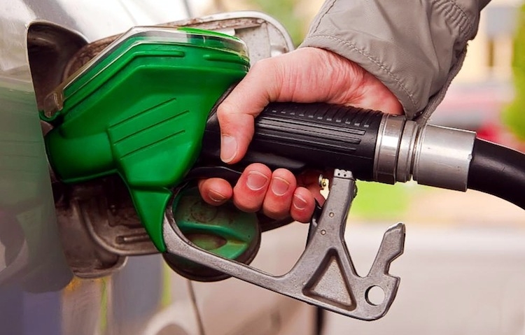 Цены на бензин в феврале: чего ждать украинским водителям