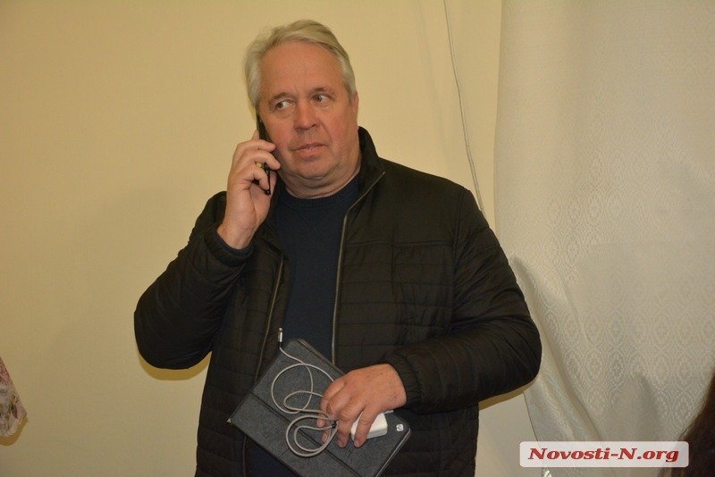 В Николаеве депутат Исаков отказался рассматривать вопросы и. о. мэра Казаковой
