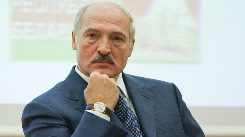 Лукашенко отправит миротворцев на Донбасс, если Путин и Порошенко договорятся