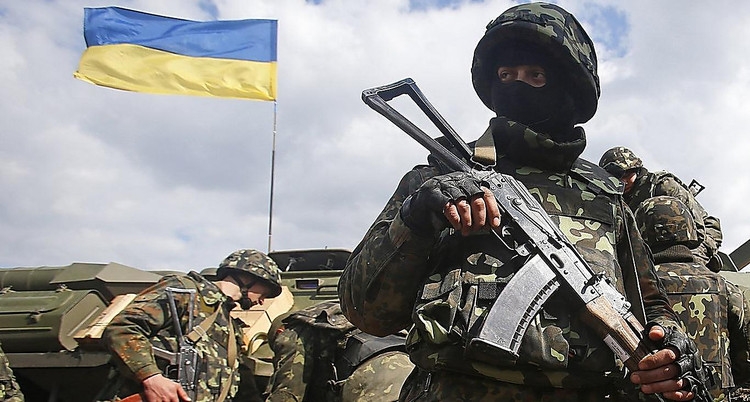 В штабе АТО заявляют о ранении украинского военного на Донбассе в воскресенье