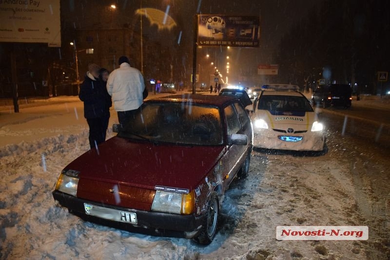 Конфликт николаевского таксиста и молодых людей на «Таврии» глазами очевидца