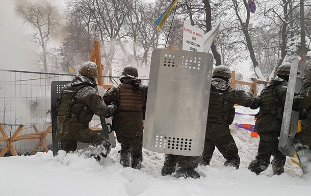Три журналиста пострадали при зачистке МихоМайдана, - НСЖУ