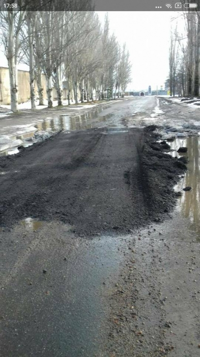 Николаевские маршрутки будут объезжать улицу из-за ямы на дороге