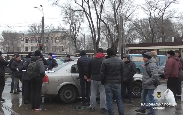 На одесском Привозе нелегалы травмировали трех полицейских