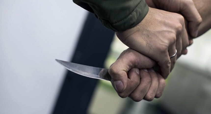 В Николаеве задержали мужчину, напавшего с ножом на таксиста