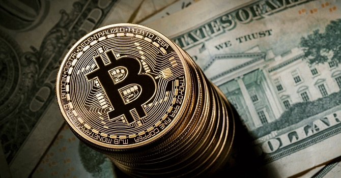 Криптовалюты падают: биткоин опустился до 8,5 тысяч долларов