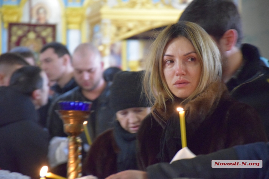 В Николаеве похоронили Дмитрия Леонова, умершего в СИЗО