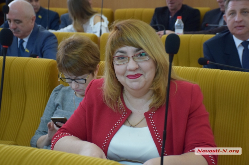 Как депутаты облсовета так и не выразили недоверие губернатору Савченко. ФОТОРЕПОРТАЖ