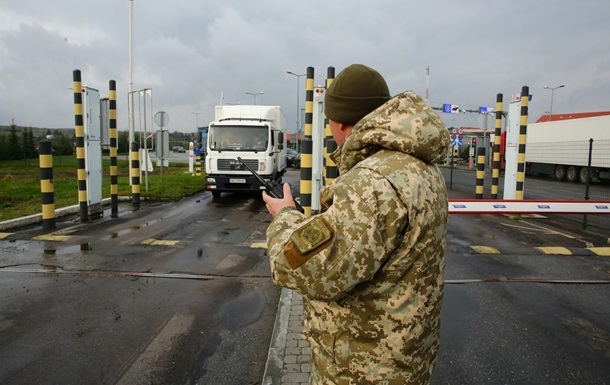 На границе с Польшей образовался большой затор